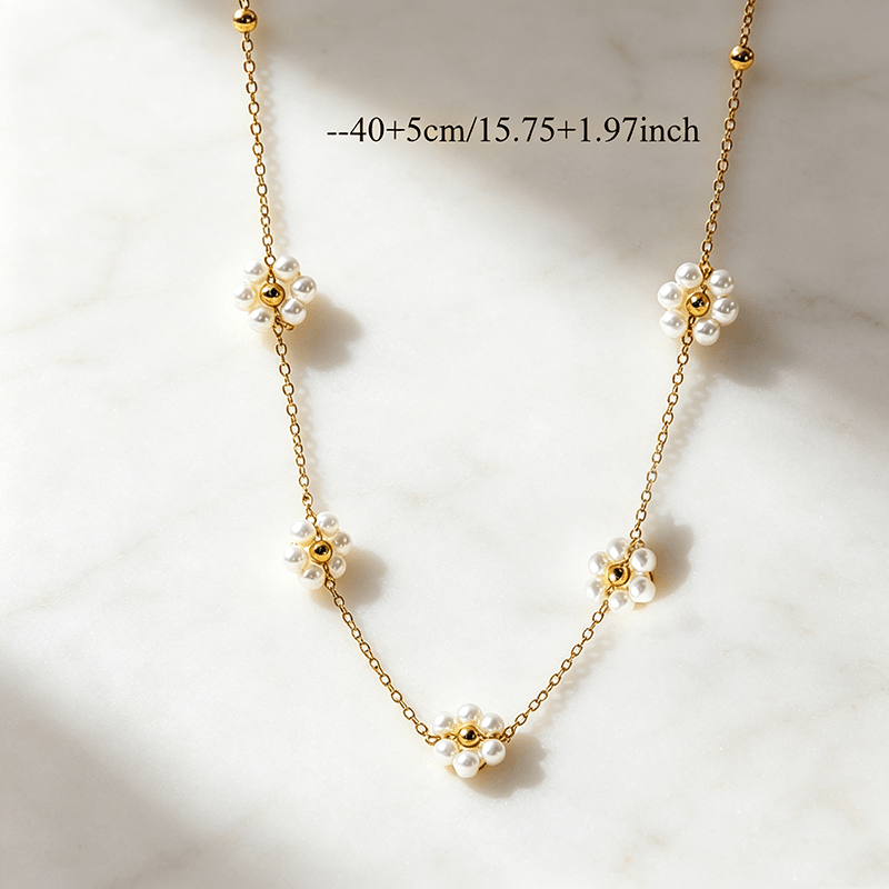 Women's 316L Stainless Steel Gold-Plated Small Flower Necklace